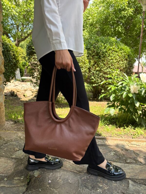 Geantă shopper din piele natural maro – OVALINA Geantă shopper din piele natural maro – OVALINA